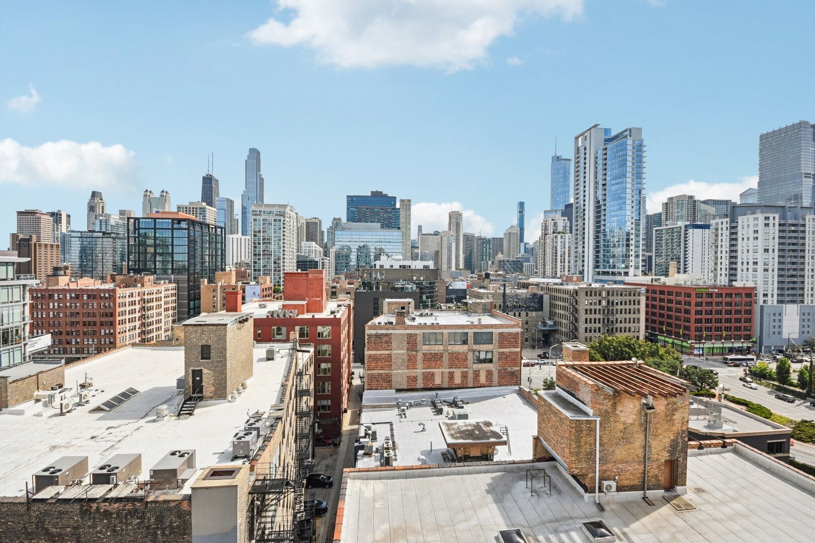 400 W Ontario Street 1403