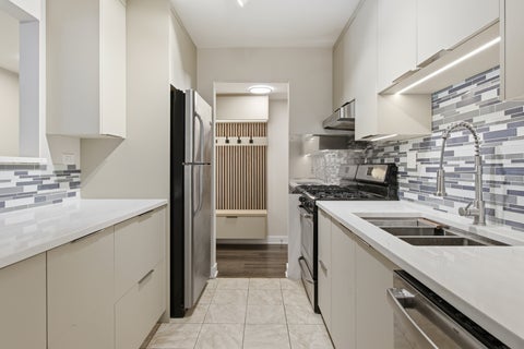 Tiny photo for 5201 CARRIAGEWAY Drive #C210, Rolling Meadows, IL 60008 (MLS # 12782323)
