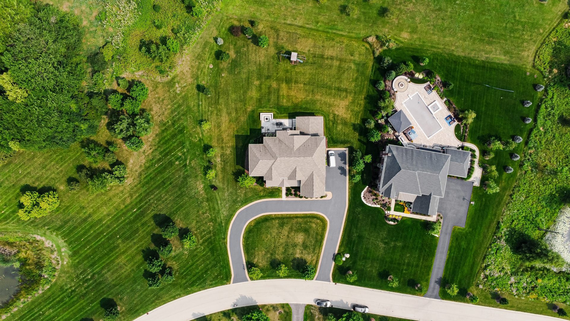 South Barrington, Illinois 60010, United States, 4 Bedrooms Bedrooms, ,6 BathroomsBathrooms,Residential,Active,236877