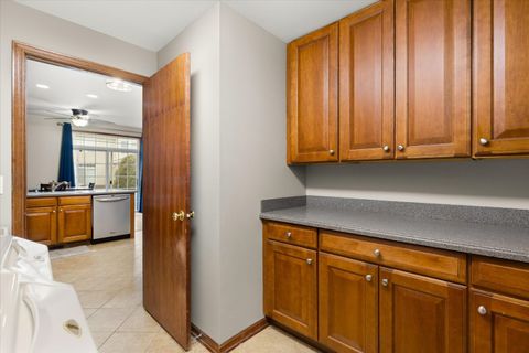 Tiny photo for 16110 Michigan Street, Crest Hill, IL 60403 (MLS # 12585227)