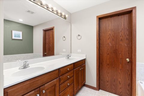 Tiny photo for 16110 Michigan Street, Crest Hill, IL 60403 (MLS # 12585227)