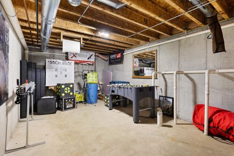 Tiny photo for 16110 Michigan Street, Crest Hill, IL 60403 (MLS # 12585227)