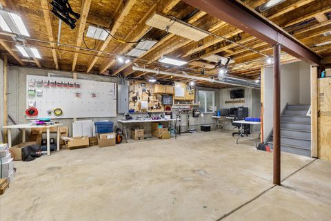 Tiny photo for 16110 Michigan Street, Crest Hill, IL 60403 (MLS # 12585227)