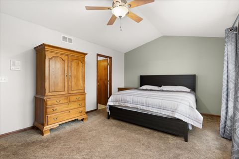 Tiny photo for 16110 Michigan Street, Crest Hill, IL 60403 (MLS # 12585227)