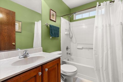 Tiny photo for 16110 Michigan Street, Crest Hill, IL 60403 (MLS # 12585227)