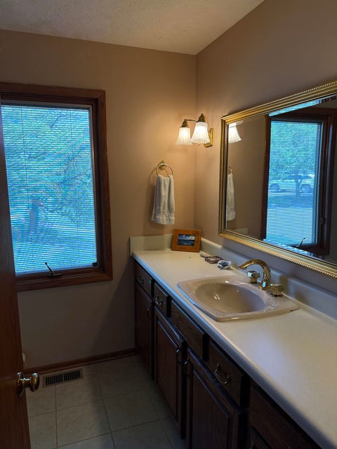 Tiny photo for 2357 Palmera Court, Bettendorf, IA 52722 (MLS # 12623465)