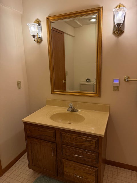Tiny photo for 2357 Palmera Court, Bettendorf, IA 52722 (MLS # 12623465)