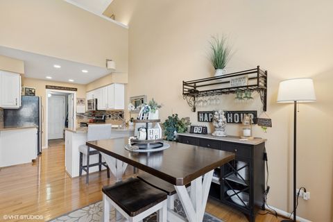 Tiny photo for 1706 Pine Street #1706, McHenry, IL 60051 (MLS # 12628821)