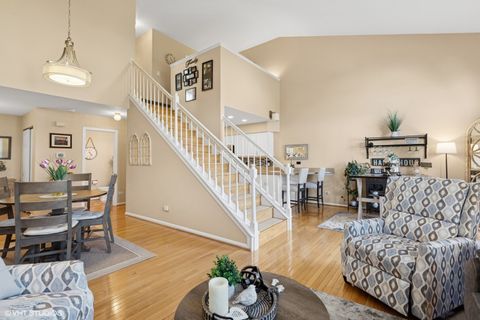 Tiny photo for 1706 Pine Street #1706, McHenry, IL 60051 (MLS # 12628821)