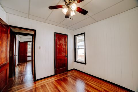 Tiny photo for 618 S Thomas Street, Gilman, IL 60938 (MLS # 12511771)