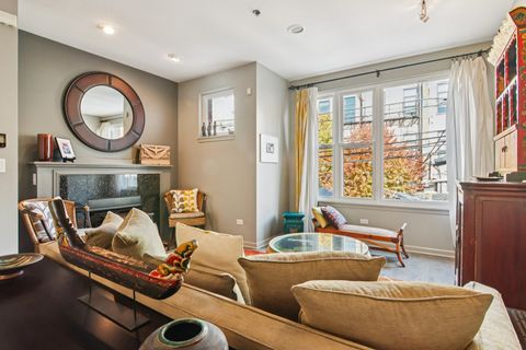 Tiny photo for 18 S Aberdeen Street #3, Chicago, IL 60607 (MLS # 12497124)