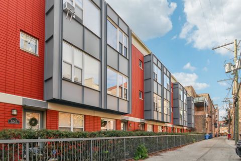 Photo of 18 S Aberdeen Street #3, Chicago, IL 60607 (MLS # 12497124)