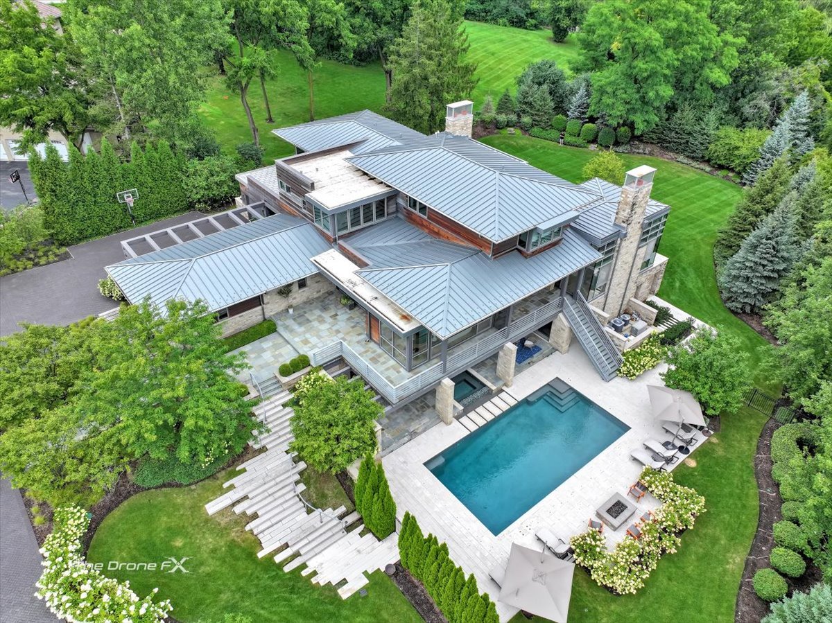 412 Fox Trail Court