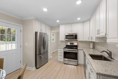 Tiny photo for 7S610 Lynn Drive, Naperville, IL 60540 (MLS # 12503703)