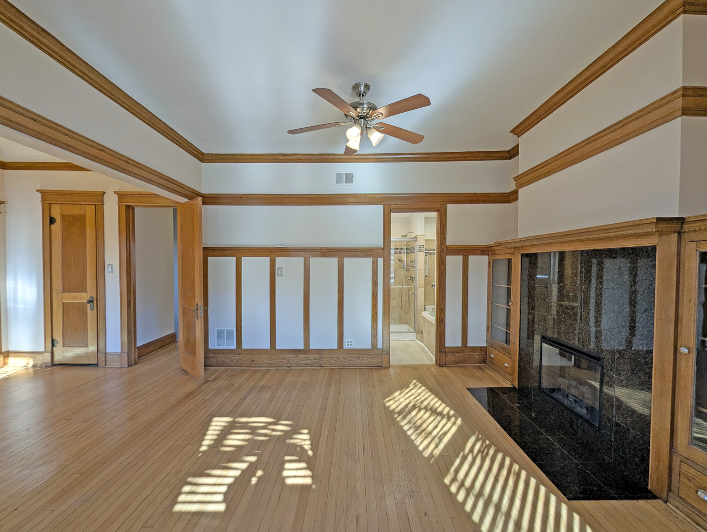 Chicago, Illinois, 60615, United States, 4 Bedrooms Bedrooms, ,4 BathroomsBathrooms,Residential,Active,2017077