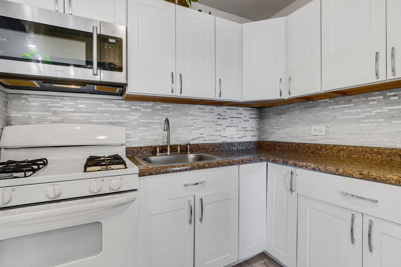 9820 S Pulaski Road 315