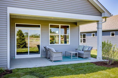 A home in North Aurora