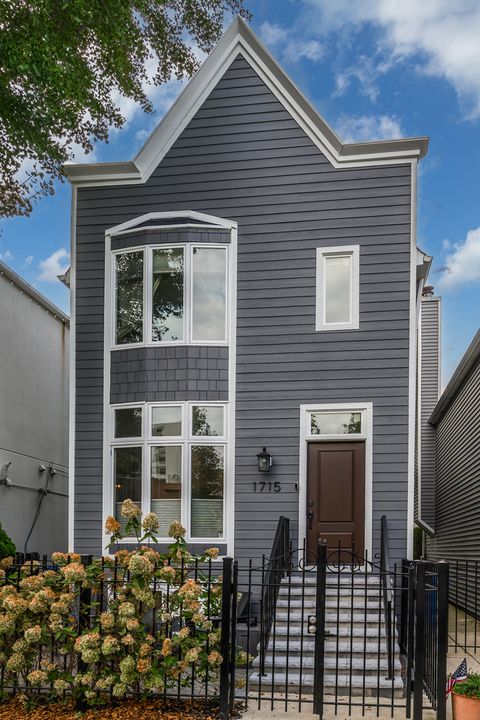 1715 W Wabansia Avenue Chicago IL 60622
