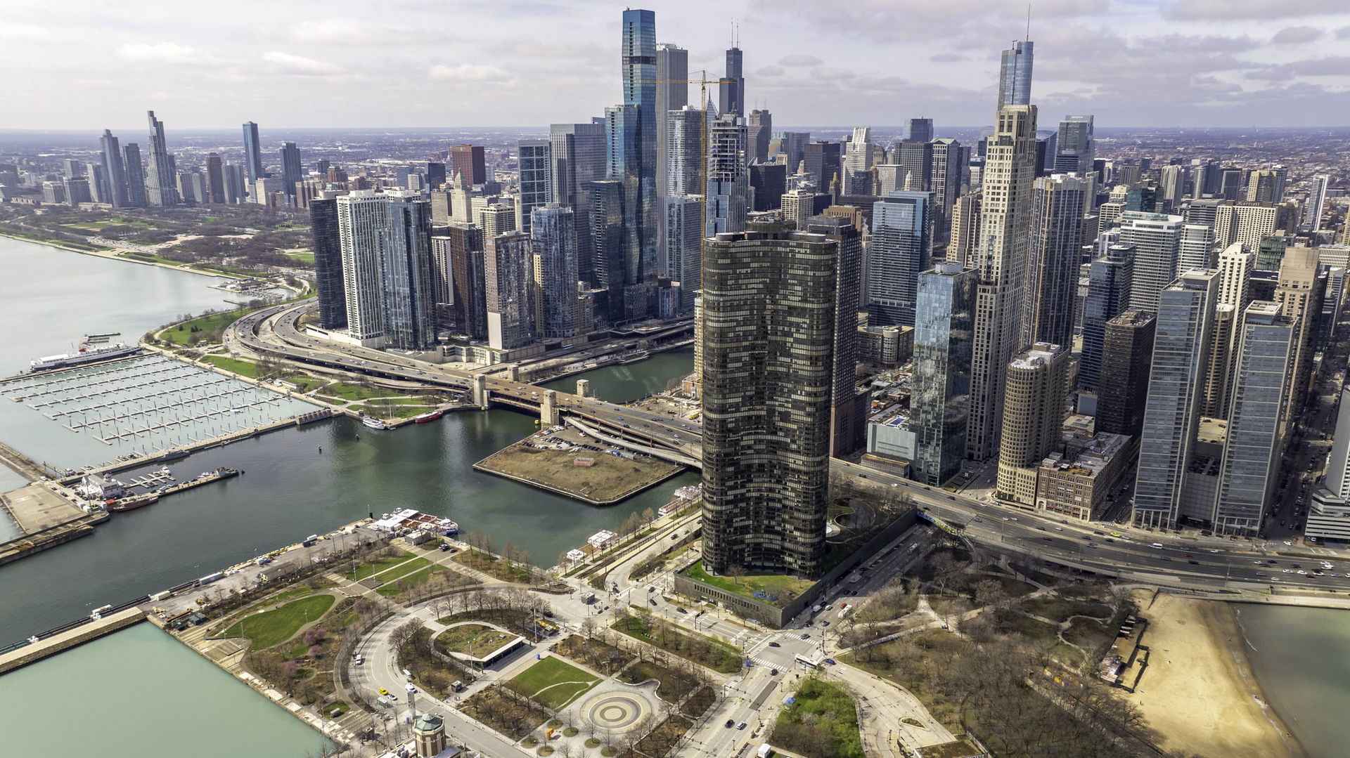 505 N Lake Shore Drive 2404