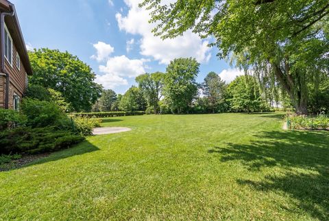 Tiny photo for 1602 Brittany Lane, Long Grove, IL 60047 (MLS # 12596588)