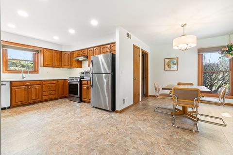 Tiny photo for 1602 Brittany Lane, Long Grove, IL 60047 (MLS # 12596588)