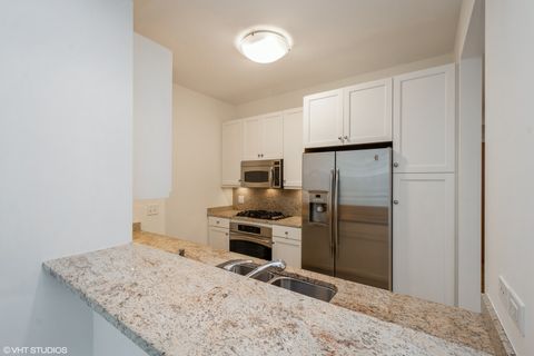Tiny photo for 600 N Lake Shore Drive #2903, Chicago, IL 60611 (MLS # 12629334)