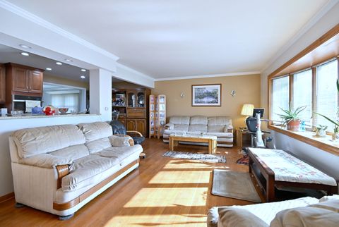 Tiny photo for 357 N PIONEER Drive, Addison, IL 60101 (MLS # 12604502)