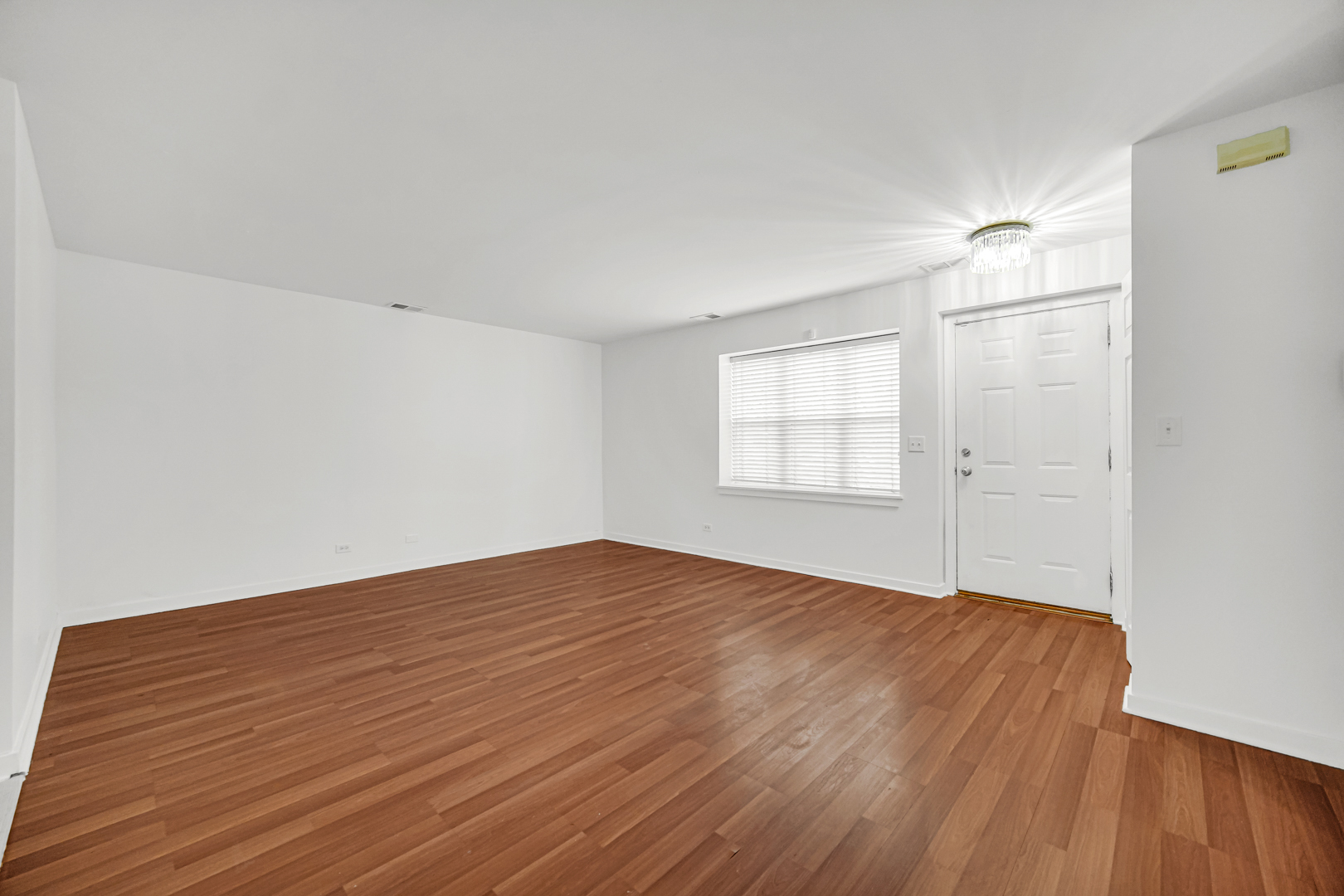 6419 S Kenwood Avenue