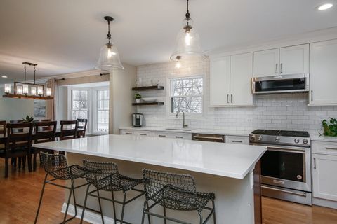 Tiny photo for 709 Pleasant Avenue, Glen Ellyn, IL 60137 (MLS # 12527857)