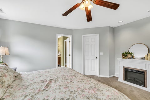 Tiny photo for 26425 N Pheasant Run, Mundelein, IL 60060 (MLS # 12727617)