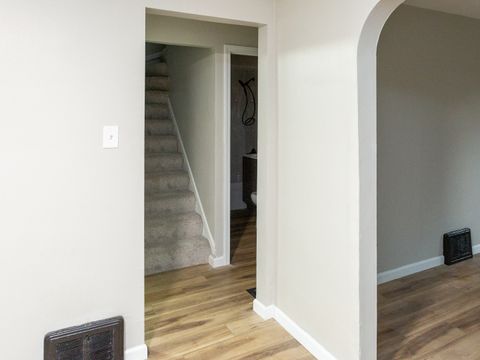 Tiny photo for 439 Morris Avenue, Bellwood, IL 60104 (MLS # 12503466)