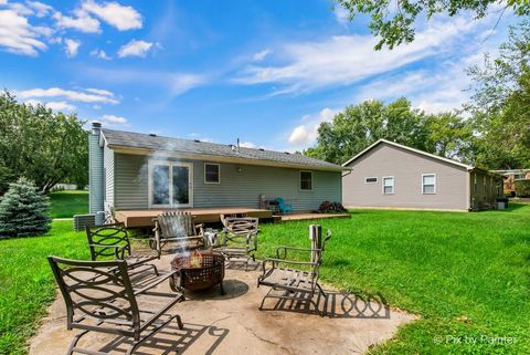 Tiny photo for 1233 LAKEWOOD Drive, Lake Holiday, IL 60552 (MLS # 12505012)