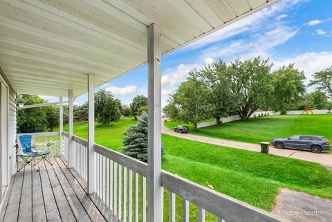 Tiny photo for 1233 LAKEWOOD Drive, Lake Holiday, IL 60552 (MLS # 12505012)