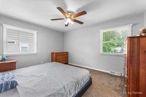 Tiny photo for 1233 LAKEWOOD Drive, Lake Holiday, IL 60552 (MLS # 12505012)