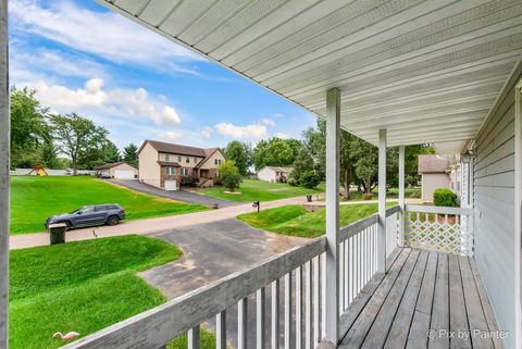 Tiny photo for 1233 LAKEWOOD Drive, Lake Holiday, IL 60552 (MLS # 12505012)