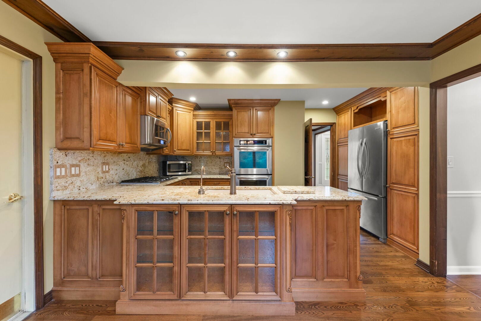 2256 Ridgewood Road