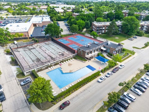 Tiny photo for 3110 Pheasant Creek Drive #209, Northbrook, IL 60062 (MLS # 12711075)