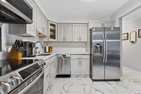 Tiny photo for 3110 Pheasant Creek Drive #209, Northbrook, IL 60062 (MLS # 12711075)