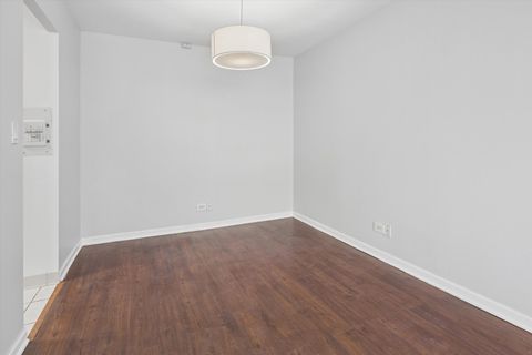 Tiny photo for 6171 N Sheridan Road #2104, Chicago, IL 60660 (MLS # 12603031)