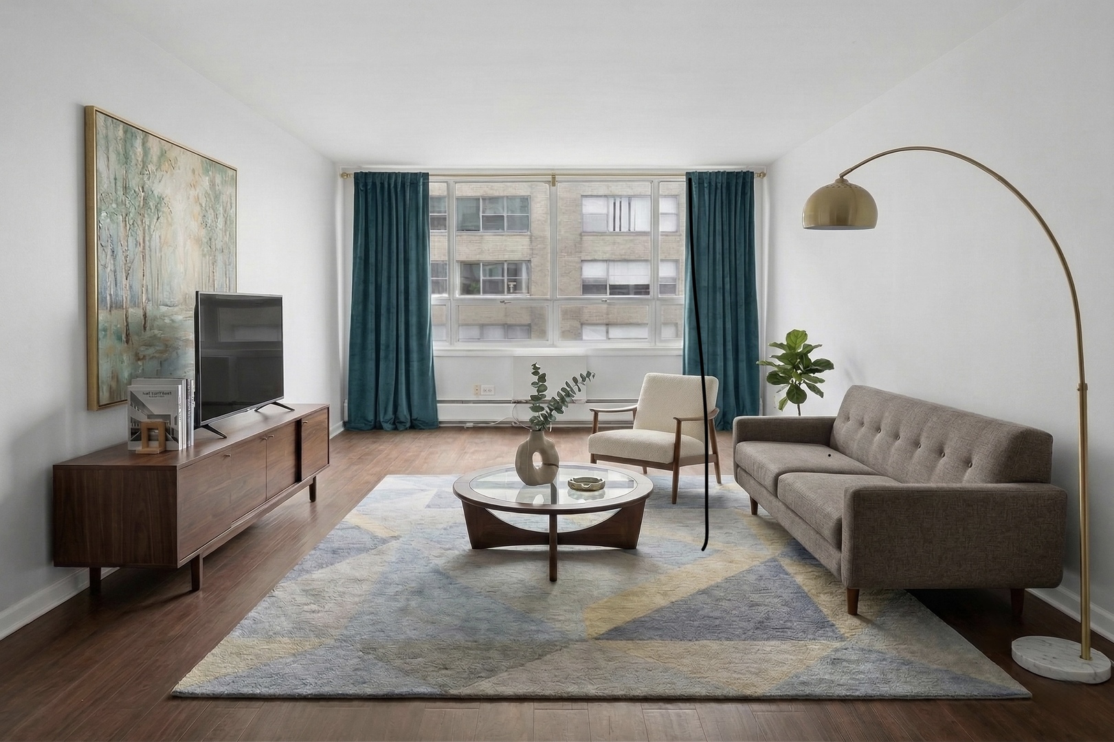 6171 N Sheridan Road 2104