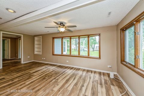 Tiny photo for 26177 W Heart O Lakes Boulevard, Antioch, IL 60002 (MLS # 12422995)