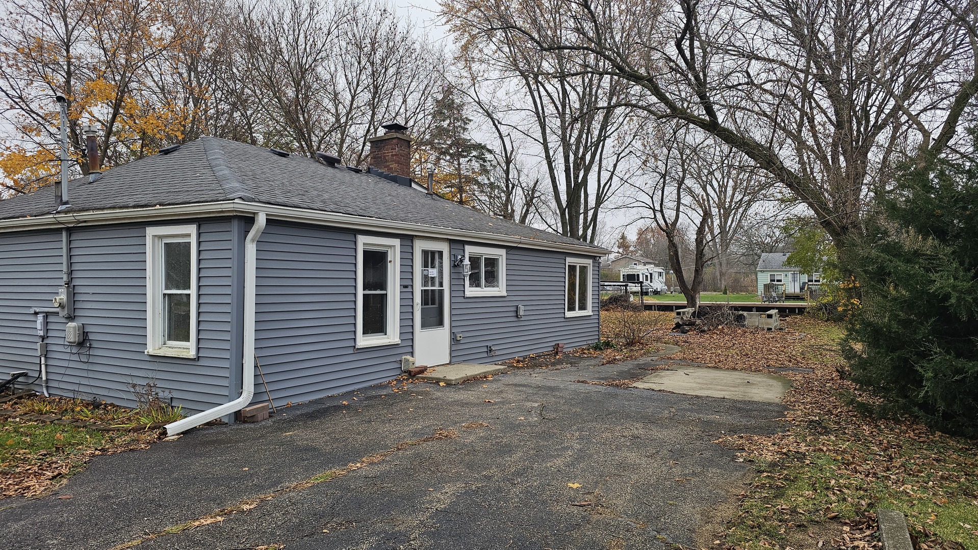 26177 W Heart O Lakes Boulevard