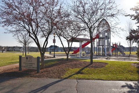 Tiny photo for 1084 Redwood Drive, Yorkville, IL 60560 (MLS # 12496590)