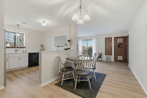 Tiny photo for 2238 Abbeywood Drive #F, Lisle, IL 60532 (MLS # 12539975)