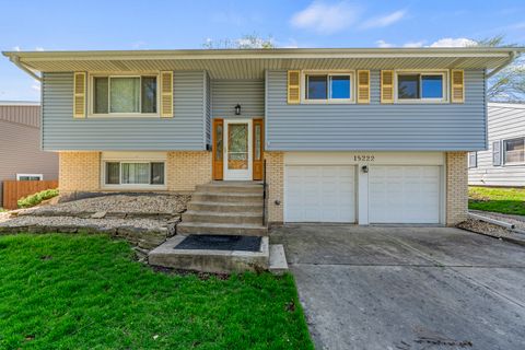 Photo of 15222 Huntington Court, Orland Park, IL 60462 (MLS # 12623052)