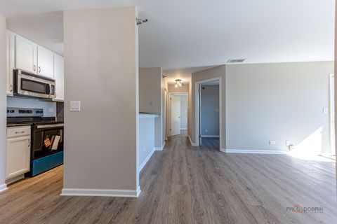 Tiny photo for 127 Glengarry Drive #307, Bloomingdale, IL 60108 (MLS # 12494556)