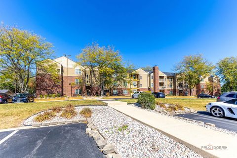 Tiny photo for 127 Glengarry Drive #307, Bloomingdale, IL 60108 (MLS # 12494556)