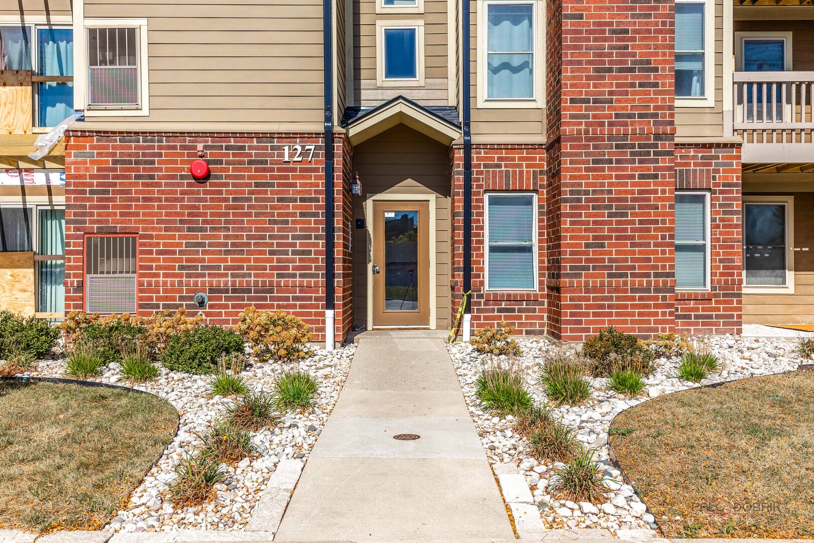 127 Glengarry Drive 307