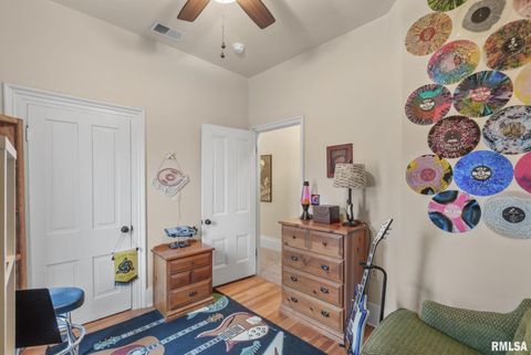 Tiny photo for 544 23RD Street, RockIsland, IL 61201 (MLS # QC4269794)