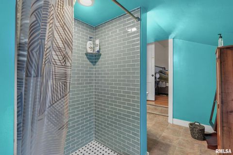 Tiny photo for 544 23RD Street, RockIsland, IL 61201 (MLS # QC4269794)